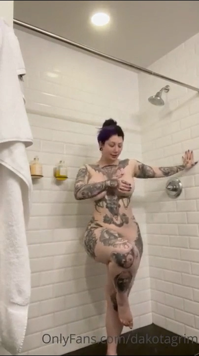 Ravengriim Onlyfans Leak - Shower Tease Boobs So Hot